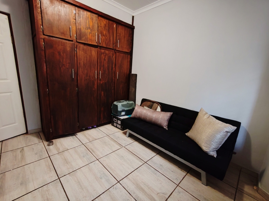 3 Bedroom Property for Sale in Mooivallei Park North West